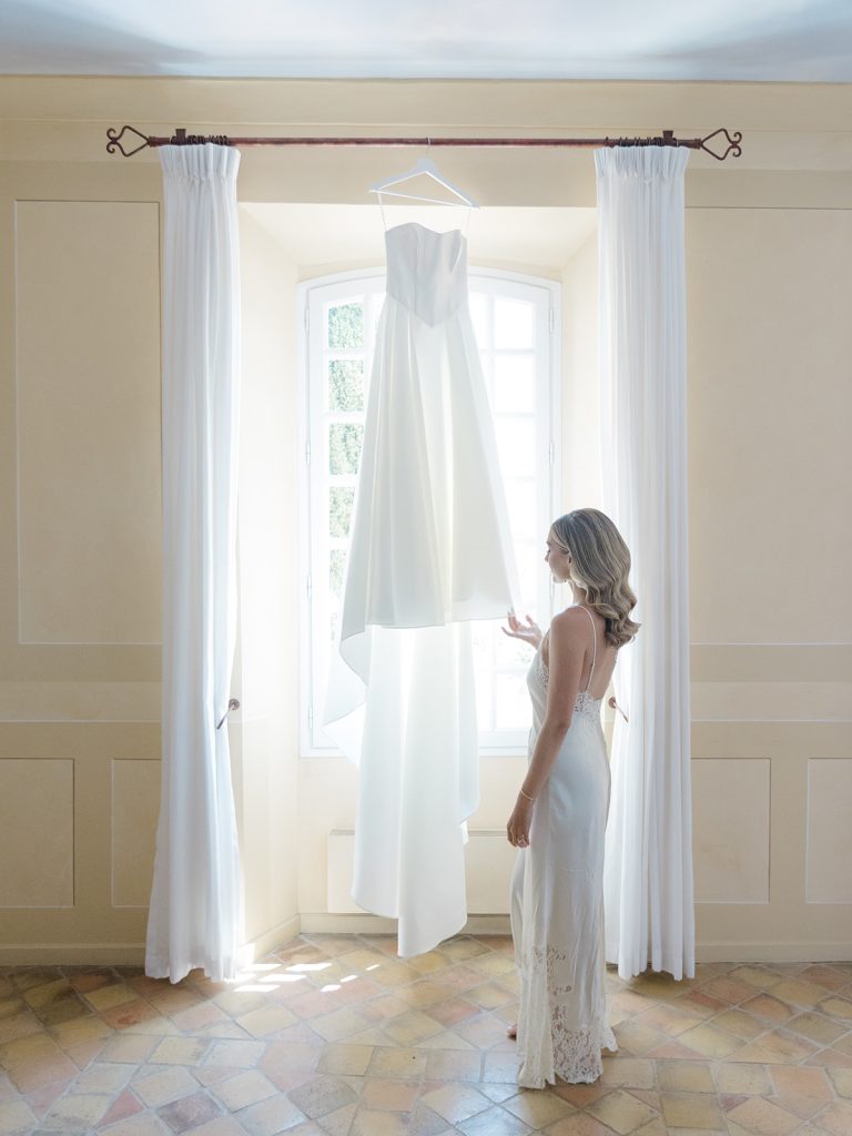 La mariée et sa robe