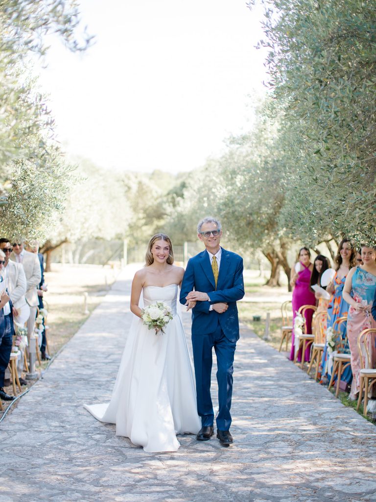 Entrée de la mariée et son papa