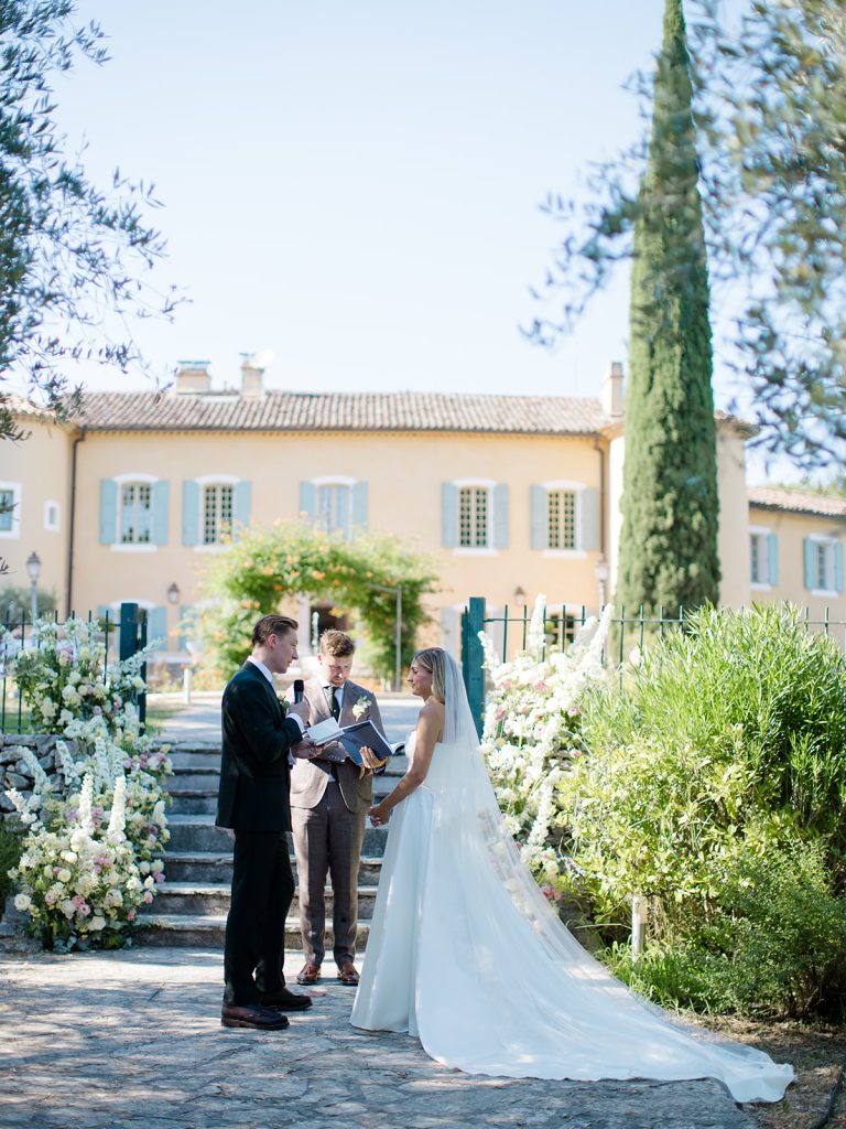 Cérémonie de mariage estival