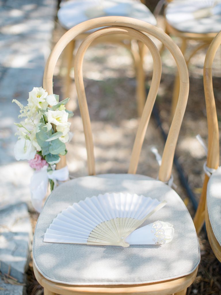 Eventail et cône de confettis mariage