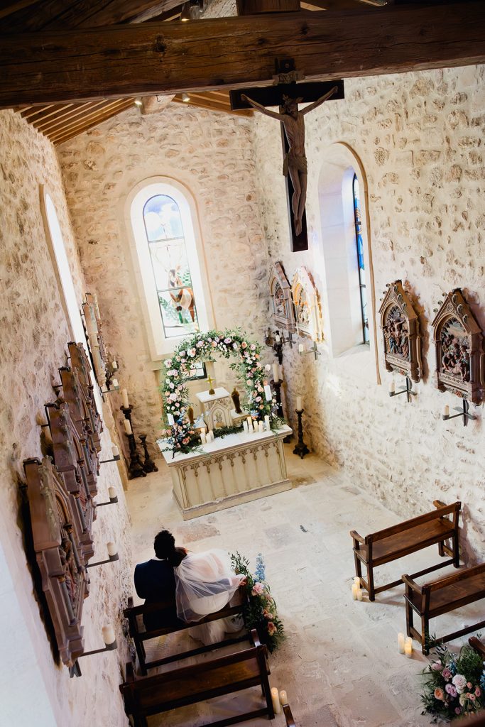 Cérémonie de mariage à l'église