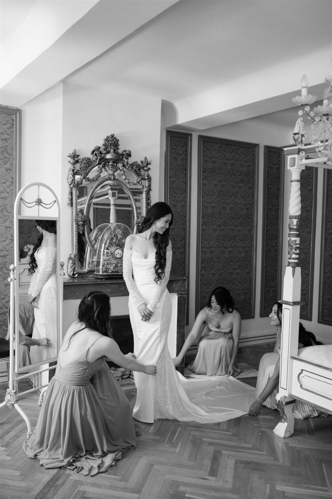 Habillage de la mariée
